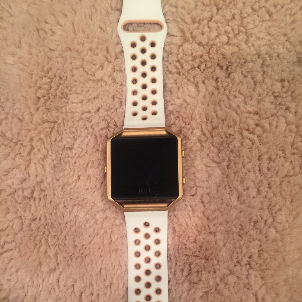 Size Small Fitbit Blaze watch with accessories